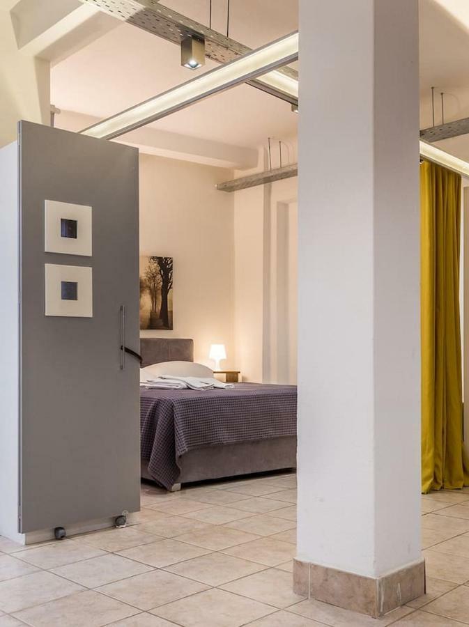 アテネRenovated Loft At The Center Of Monastirakiアパートメント エクステリア 写真
