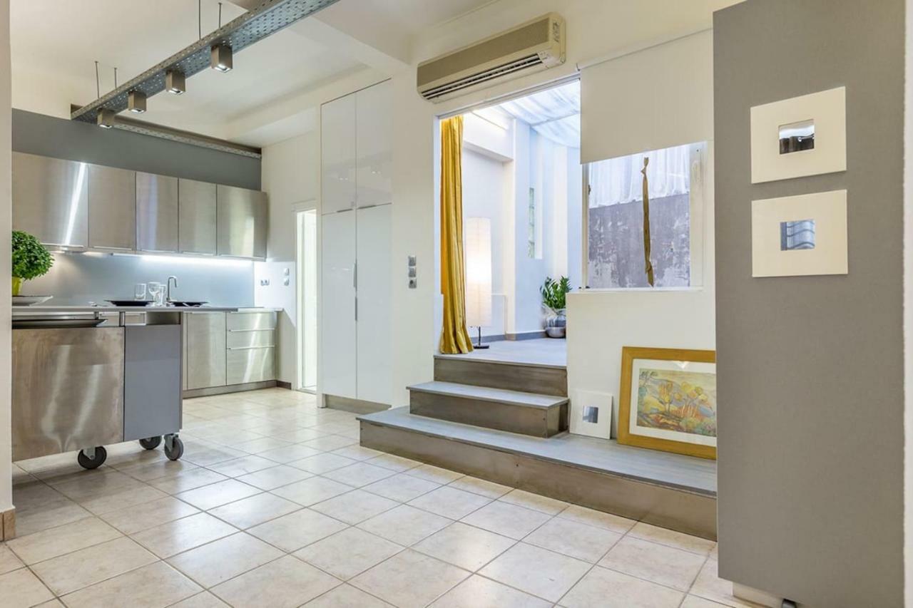 アテネRenovated Loft At The Center Of Monastirakiアパートメント エクステリア 写真