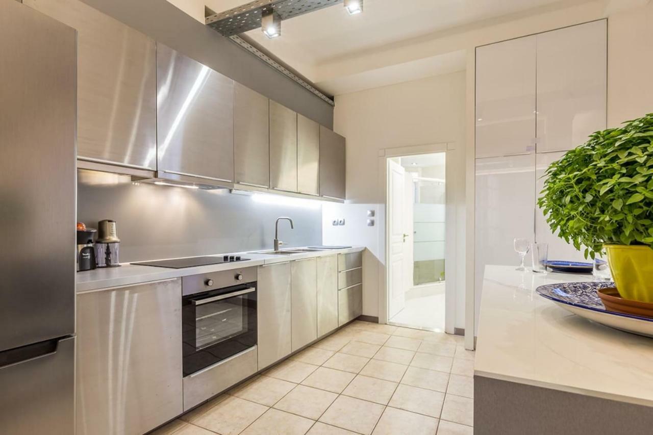 アテネRenovated Loft At The Center Of Monastirakiアパートメント エクステリア 写真