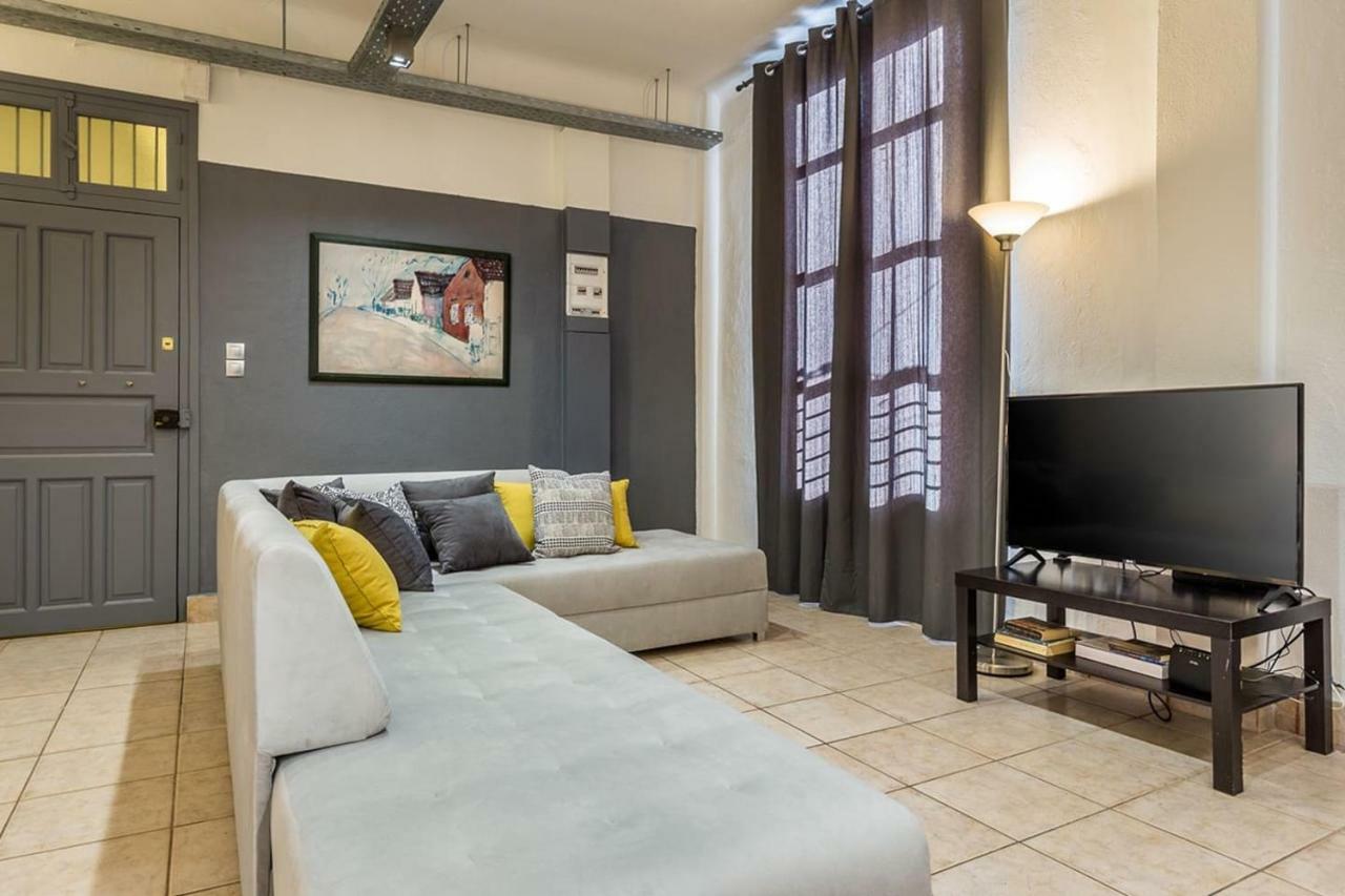 アテネRenovated Loft At The Center Of Monastirakiアパートメント エクステリア 写真